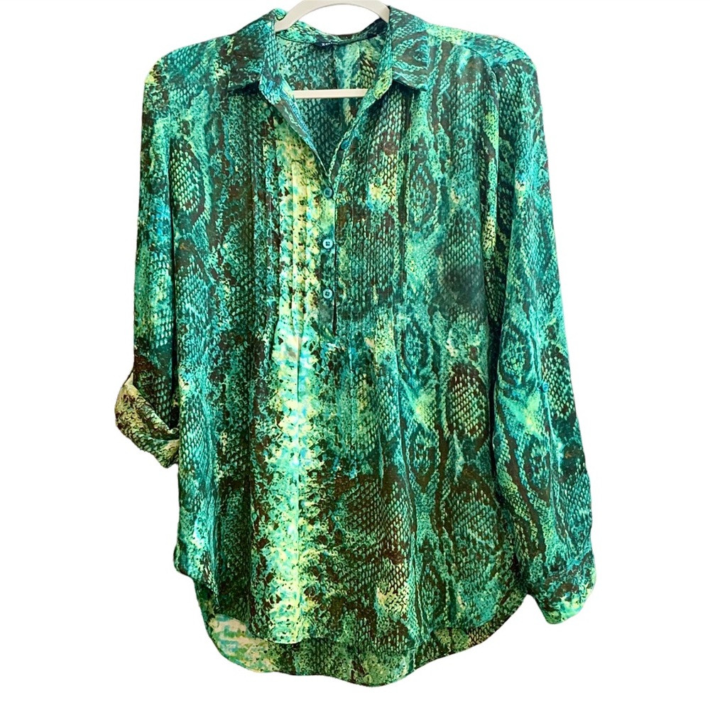 Zac & Rachel snakeskin print blouse Size M